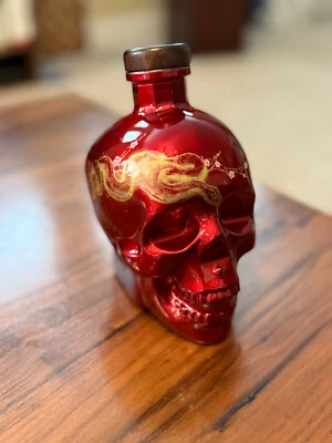 VACÍO Cabeza de Cristal Vodka Edición Limitada 2025 Año Nuevo Lunar SERPIENTE Raro Foto 1 de 4