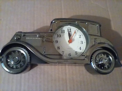 Retro-Inspired Silver-Toned Tabletop Car Alarm Clock - Image 1 of 3