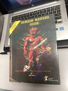 DUNGEONS & DRAGONS DUNGEON MASTERS GUIDE ADVANCED D&D 1979 DECEMBER 