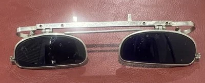 ANTIGUO CLIP DE SOLDADURA AZUL COBALTO EN GAFAS LENTES ABATIBLES STEAMPUNK AÑOS 50 Foto 1 de 4