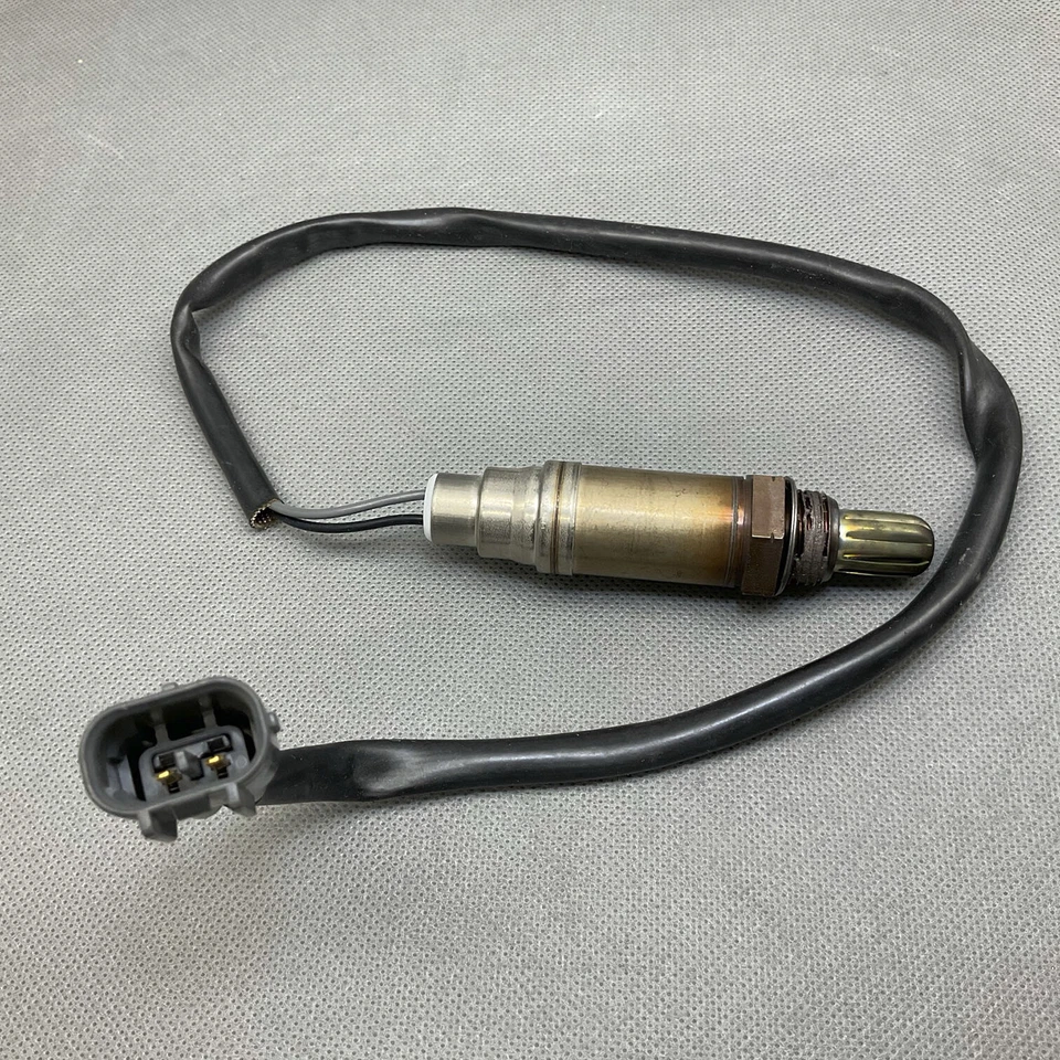 OE GENUINE Oxygen Sensor O2 0258002200 For 1992 1993 Toyota Celica 2.2L - Image 1 of 4