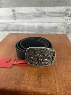 Cinturón negro con hebilla Levi Strauss para hombre talla 40 Foto 1 de 4