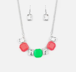Set collana e orecchini Royal Crest rosa verde paparazzi nuovi con etichetta - Foto 1 di 1