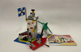 LEGO Pirates: Sabre Island (6265) 100% Complete With Manual in Great Condition