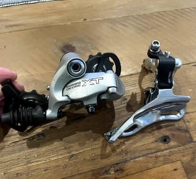 SHIMANO DEORE XT-FR. DERAIl. FD-M738 / Rear Mech RD M750 -LOW MILES / EXCELLENT - Image 1 of 4