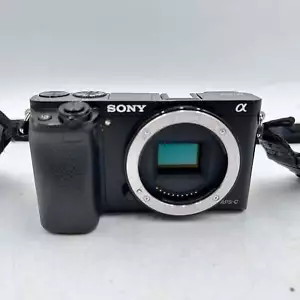 Broken Sony Alpha A6000 24.3MP Mirrorless Digital Camera - Picture 1 of 7