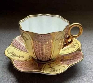 Antigua taza y platillo Coalport Demitasse AD 1750 oro amarillo rojo - Imagen 1 de 8