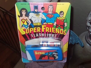 VINTAGE BATMAN FLASHLIGHT SUPER FRIENDS RARE JLA OLD STORE STOCK NEW MOMC 1974 - Picture 1 of 12