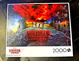 Buffalo Netflix STRANGER THINGS TRILOGY 2000 pc Puzzle, New / Sealed - Picture 1 of 3