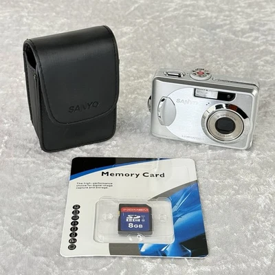 Sanyo VPC-503 Digital Camera 8GB SD Memory Card Sanyo Carry Case Tested - Image 1 of 4