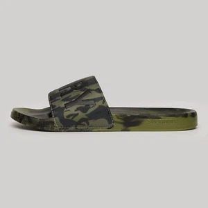 SUPERDRY Adilette (MF310281A) 44/5 Badesandalen Pantoletten Tarnmuster NEU/OVP - Bild 1 von 4