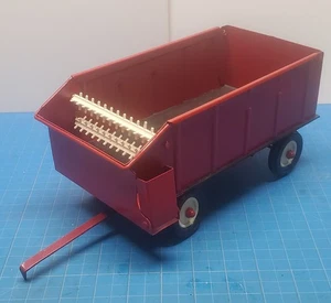 Ertl Red IH Forage Wagon 1/16 Custom - Picture 1 of 7