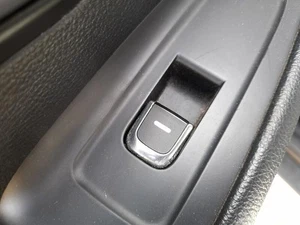 mando elevalunas trasero izquierdo para KIA CARENS IV 1.7 CRDI 2013 5103282 - Imagen 1 de 3
