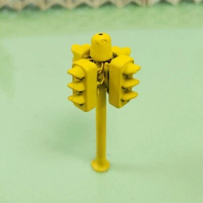 2 x traffic signal light HO OO scale model railroad 4 directions sign LED #TS4D - Image 1 of 4