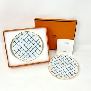 BNIB Hermes “A Walk In The Garden” Bread & Butter Porcelain Plates (Cart Stamp) - Picture 1 of 6