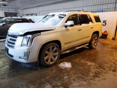 Used Rear Axle Assembly Rear fits: 2015 Cadillac Escalade 6.2L 9-3/4`` ring gear - Image 1 of 4