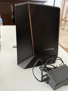 Netgear Nighthawk CM2000 2.5Gbps Multi Gig Internet Speed Cable Modem DOCSIS 3.1 - Afbeelding 1 van 4