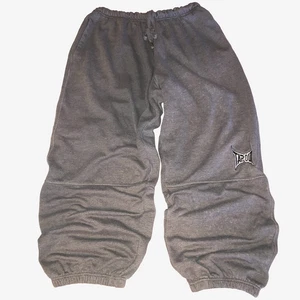 y2K Tapout Sweats Sweatpants Men's Small Super Baggy Fit Runs Big Pockets Skater - Picture 1 of 24