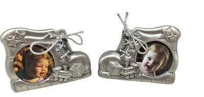 Lote 2 Marcos Peltre Bebé Zapato Imagen De Pie Cordones Plateados Foto 1.5" Foto 1 de 4