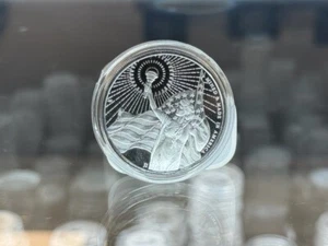 1 oz American Reserve Silver Round MADE IN USA in a capsule - Picture 1 of 4