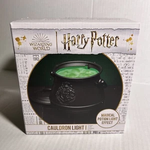Harry Potter Hogwarts School Color Changing Cauldron Light w/ Lid Paladone - Picture 1 of 6