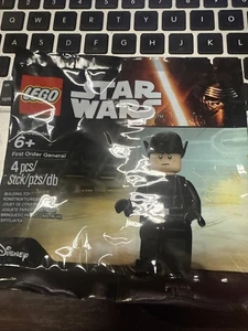 LEGO Star Wars: First Order General (5004406) - Picture 1 of 2