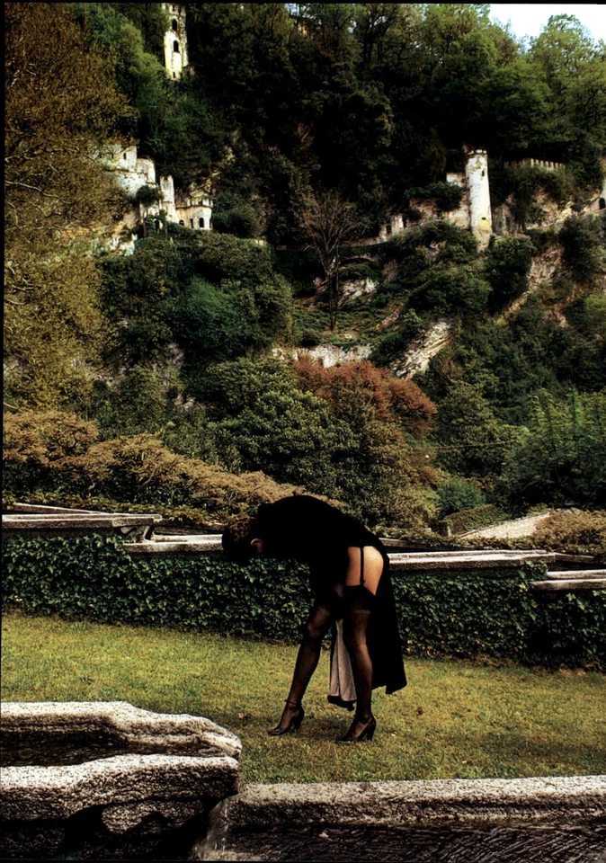 Helmut Newton Villa d'Este 1976 Lago Como Italia Sexy Modelo Arte Foto Grabado Foto 1 de 1