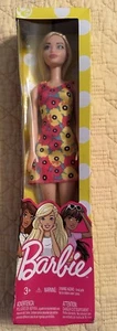 2016 blonde Barbie rosa & gelb Minirock DVX87 Mattel Neu im Karton - Bild 1 von 11