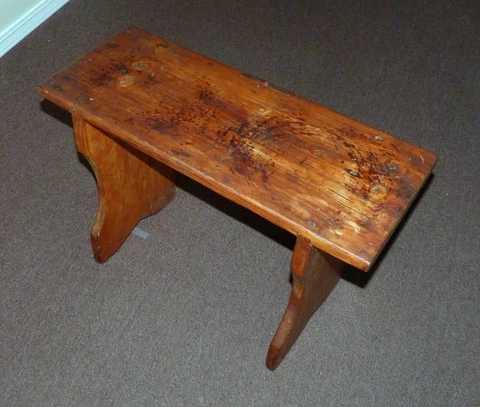 Antique Farmhouse Small Primitive Bench --- Nice Cover