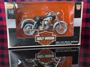 Harley Davidson 1:18 Maisto 1958 FLH Duo-Glide Blue/White Motorcycle Series 12 - Picture 1 of 7
