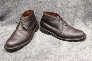 Stivaletti Alden New England da uomo taglia 10 in pelle chuka marrone scuro - Foto 1 di 21