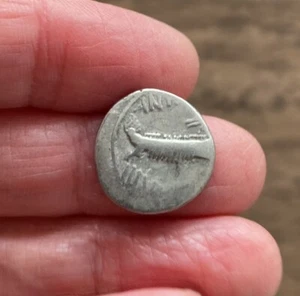 ROMANA. MARK ANTONY (MUERTO 30 A.C.). DENARIO PLATA. LEGIÓN IV. - Imagen 1 de 3