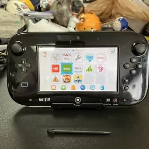 Nintendo Wii U 32 GB Super Mario 3D World Deluxe Set Bundle Complete Tested - J1 - Picture 1 of 12