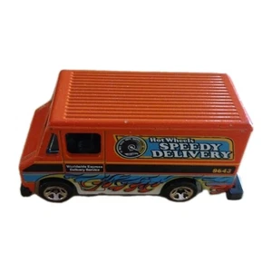 2012 Hot Wheels #135 HW City Works COMBAT MEDIC Speedy Delivery Van LOOSE - Picture 1 of 6