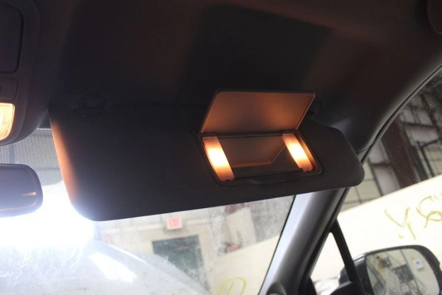 Parasol derecho pasajero 83230TG7A12ZB compatible con piloto 16-22 2649960 Foto 1 de 4