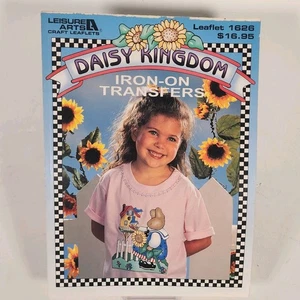 Vtg Iron-On Transfers Book Daisy Kingdom Embroidery Applique Painting  - Imagen 1 de 10