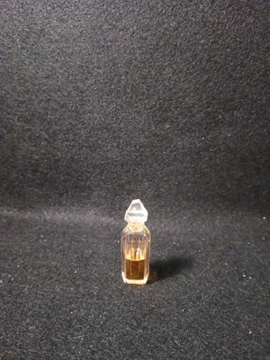 De colección Ysatis by Givenchy para mujer 4 ml / 0,13 fl. oz. - Miniatura rara Foto 1 de 2