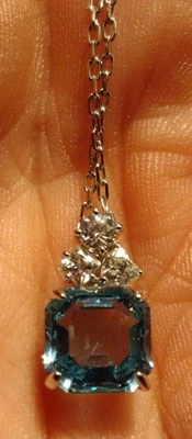 Collar colgante Swarovski cuadrado cristal azul faceta plata 3 gemas transparentes 15-17" Foto 1 de 4