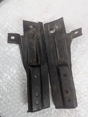 Soportes de cubierta de radiador Buick 1970 GM Skylark GS Foto 1 de 4