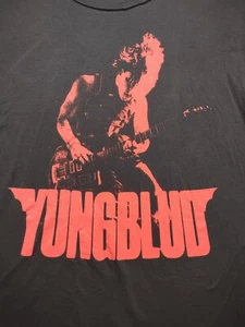 Hot Topic T Shirt Yungblud Size XL Red Graphic Guitar Black Altered Neckline - Picture 1 of 8