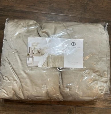 New Hotel Collection Highlands Full/ Queen Quilted Coverlet - Image 1 of 4