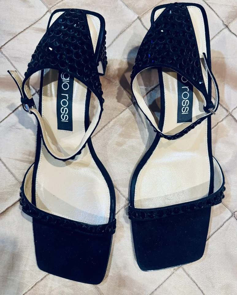 SANDALIAS SERGIO ROSSI CHIC NEGRAS CON ADORNOS DE CRISTAL.DISEÑO ELEGANTE.40,5 Foto 1 de 4