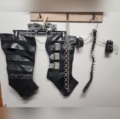 Accesorios de Disfraz Halloween Juegos con disfraces Cuello de Punta Muñequera Máscara para Ojos Punk C3 Foto 1 de 4