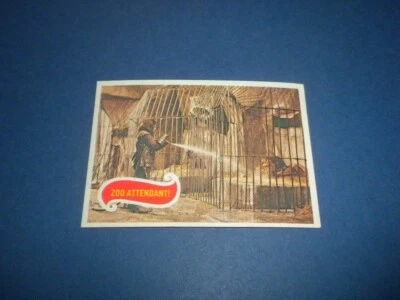 PLANET OF THE APES card #28 Charlton Heston sci-fi Topps 1967 USA ZOO ATTENDANT! - Image 1 of 4