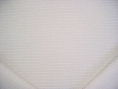 Tela de tapicería a rayas texturizadas marfil rayas Boucle 73801 1-1/8 años Schumacher Foto 1 de 4