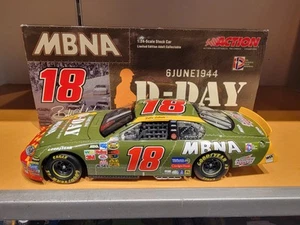 2004 Bobby Labonte #18 MBNA/D-DAY 60th Anniversary - 1:24th Monte Carlo - Picture 1 of 7