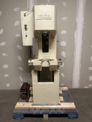 Prensa hidráulica Denison Multipress 6 toneladas con interruptor de doble palma — ENVÍO GRATUITO Foto 1 de 4