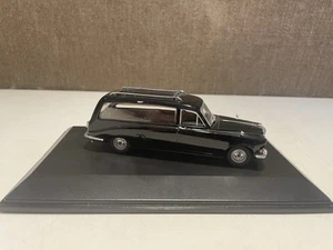 Oxford Diecast 1/43 Scale DS002 Daimler DS420 Black Hearse - Boxed - Picture 1 of 10