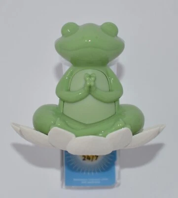 BATH & BODY WORKS YOGA FROG FLOWER LIGHT UP WALLFLOWER FRAGRANCE PLUG IN HOLDER - Image 1 of 4