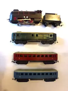 Pico Express ME 101 Dampflok - Zug mit Wagen und Schienen - Bakelit - Bild 1 von 10